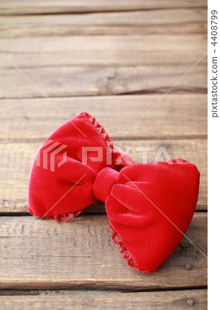 Red fluffy velvet ribbon hair accessory 4408799