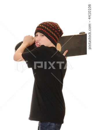 The teenager with a skateboard 4410106
