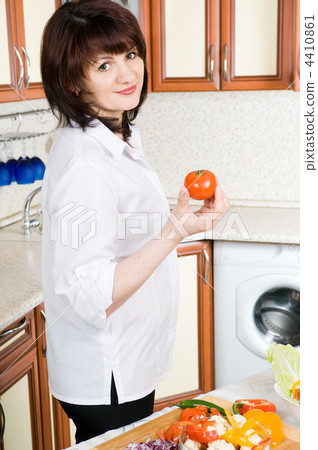 Cooking food Cooking food 4410861