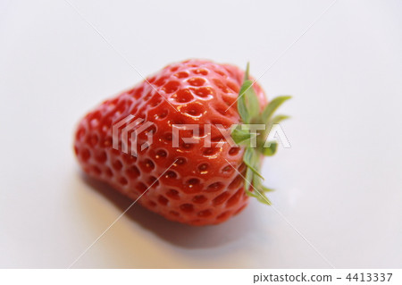 strawberries, strawberry, dessert 4413337