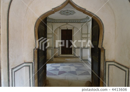 琥珀城堡 4413606