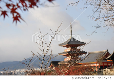 Kiyomizu Temple in autumn Kiyomizu Temple in autumn 4413743