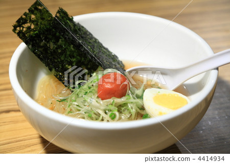 Plum Shiso Cold Noodles 4414934
