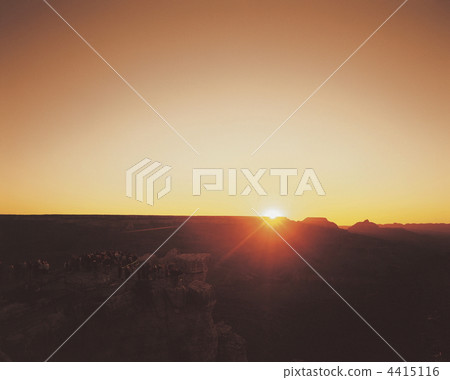 Sunrise at MotherPoint 4415116