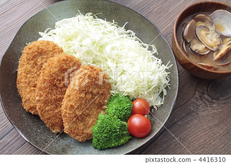 炸丸子和味噌湯 4416310
