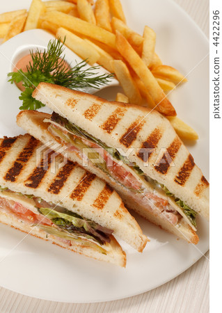 Sandwiches with French fried potatoes Sandwiches with French fried potatoes 4422296