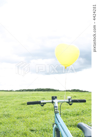 Balloons with balloons 4424281