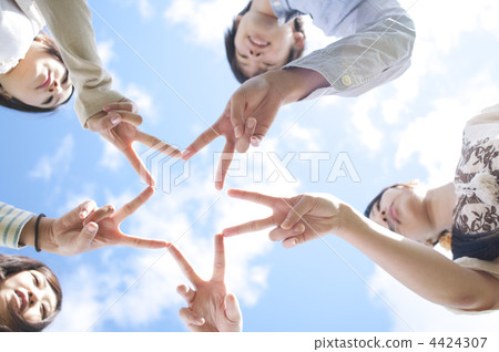 五個年輕人聯手製作明星 4424307