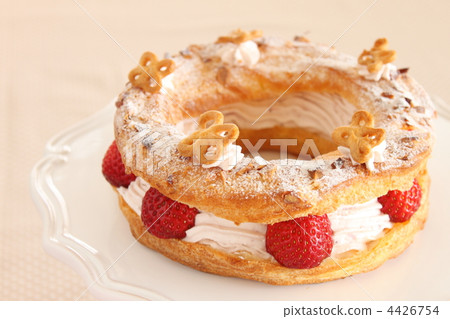 Puffy Paris Breasted Strawberries Puffy Paris Breasted Strawberries 4426754