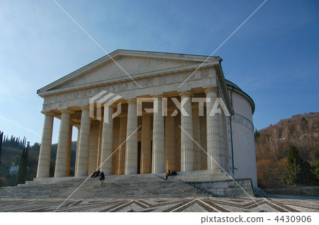 安東尼奧卡諾瓦教堂 4430906