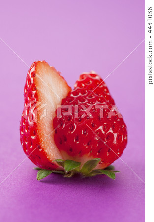 Strawberries 4431036