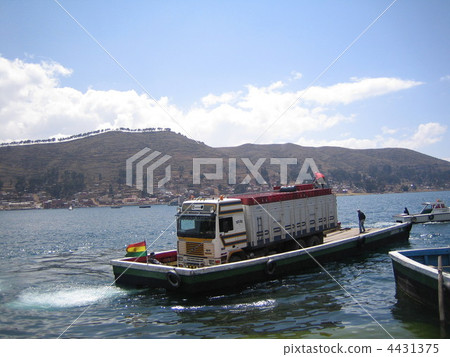 的喀喀湖 的喀喀湖 4431375