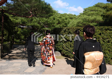 colorful wedding kimono, japanese clothing, heian shrine 4434271