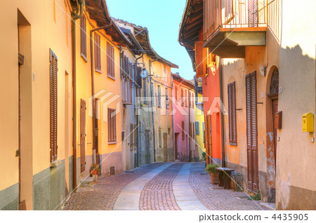 Street of Serralunga D'Alba. Piedmont, Italy. Street of Serralunga D'Alba. Piedmont, Italy. 4435905