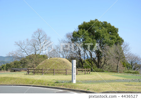 Komachi-zuku tomb Komachi-zuku tomb 4436527