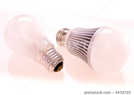 LED bulb and incandescent bulb 4438785