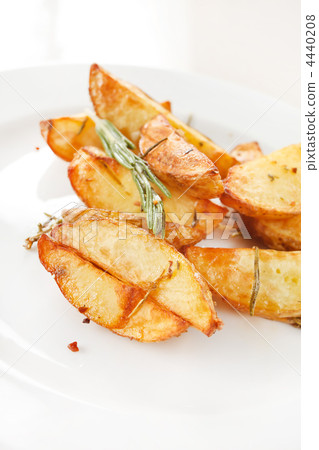roasted potatoes roasted potatoes 4440208