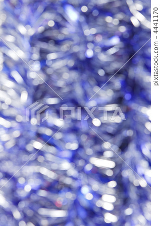 Abstract defocused lights christmas background. 4441170