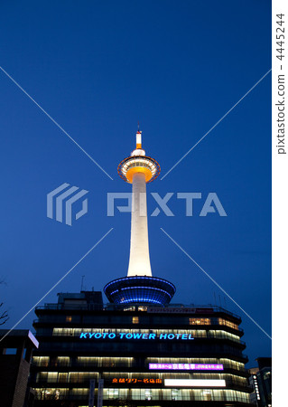 Kyoto Tower night view 4445244
