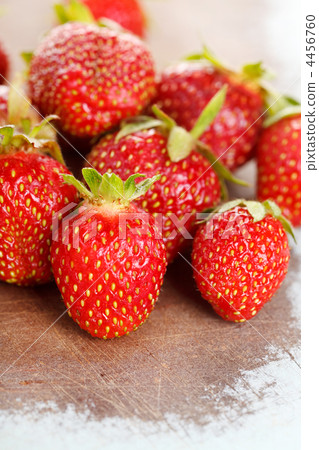 fresh strawberries fresh strawberries 4456760