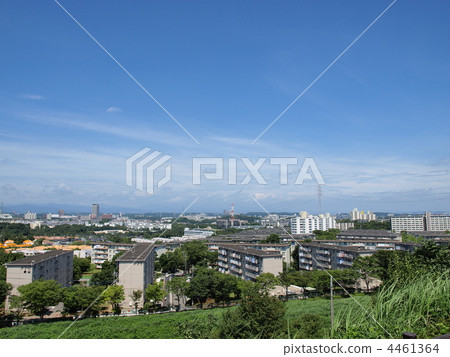 View of Tama New Town "Nagayama Complex" from guard and return pass 4461364