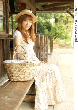 One piece woman local line solo traveling alone One piece woman local line solo traveling alone 4468250