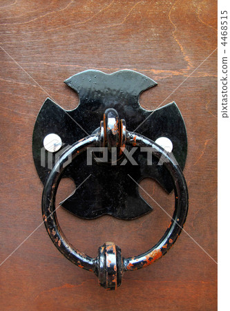 doorknocker doorknocker 4468515