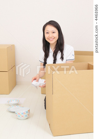Female home moving house preparation Female home moving house preparation 4468966