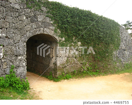 Zakkuri castle ruins 4469755