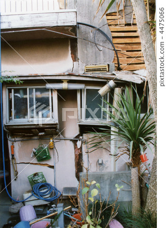 Hanshin Earthquake 131 4475066