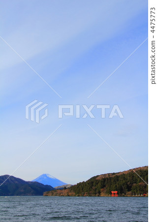 Torii of Hakone Shrine 4475773