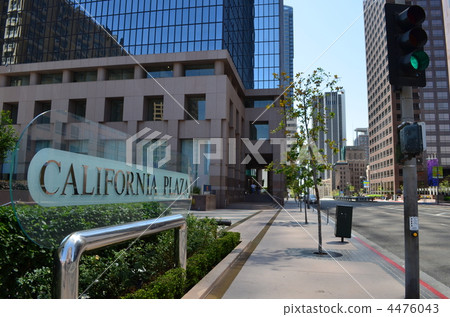 California Plaza California Plaza 4476043