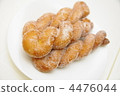 Twisted bread 4476044