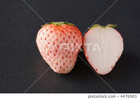 白色的草莓 4476983