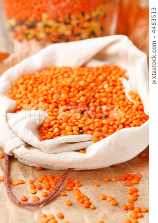 dried lentils 4483513