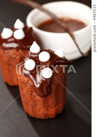 chocolate cakes 4483515