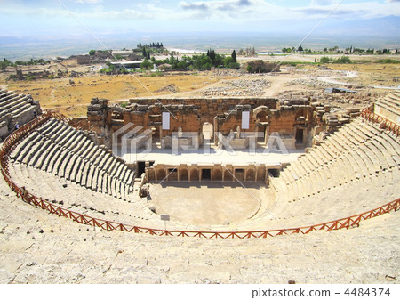 Destroyed amphitheatre  in   Pamukkale. 4484374