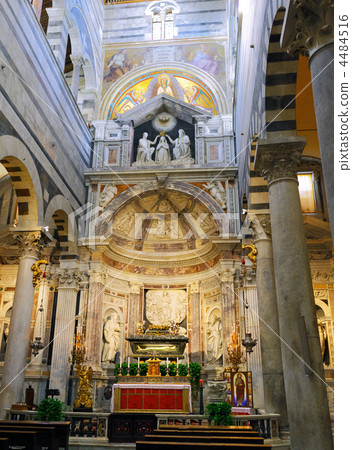 Interior of cathedral Duomo in Pisa, Italy 4484516