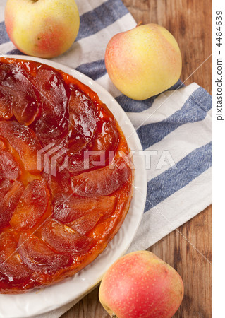 Tarte Tatin with apples Tarte Tatin with apples 4484639