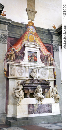 Statue in Duomo Santa Maria Del Fiore. Florence. Statue in Duomo Santa Maria Del Fiore. Florence. 4485002
