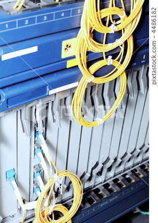 Telecommunication equipment, optical multiplexor. Telecommunication equipment, optical multiplexor. 4486182