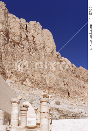 Statue of Queen Hatshepsut Luxor .Egypt 4487964