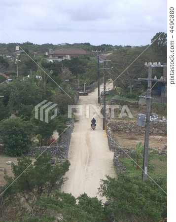one road one road 4490880
