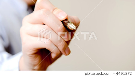 一個男人用筆 一個男人用筆 4491872