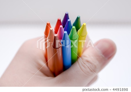 crayons crayons 4491898