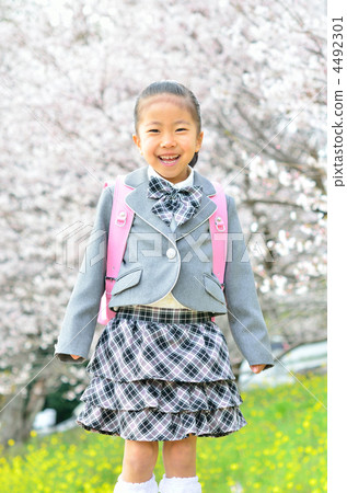 新生第一個女孩（櫻花） 4492301