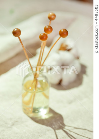 bottle of herbal essenses 4495503