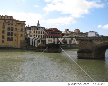 Santa Trinita Bridge 4496345