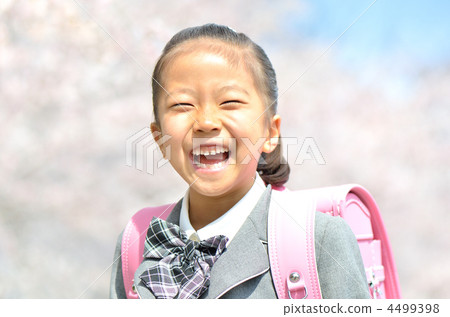 新生第一個女孩（櫻花） 4499398