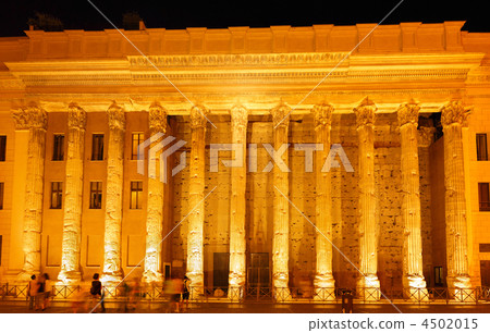 Ancient Columns in Rome Ancient Columns in Rome 4502015